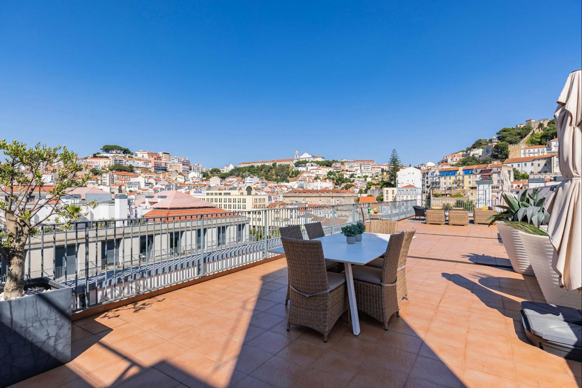 LovelyStay - Breathtaking Panorama - Luxurious Penthouse! Lisbon Bagian luar foto