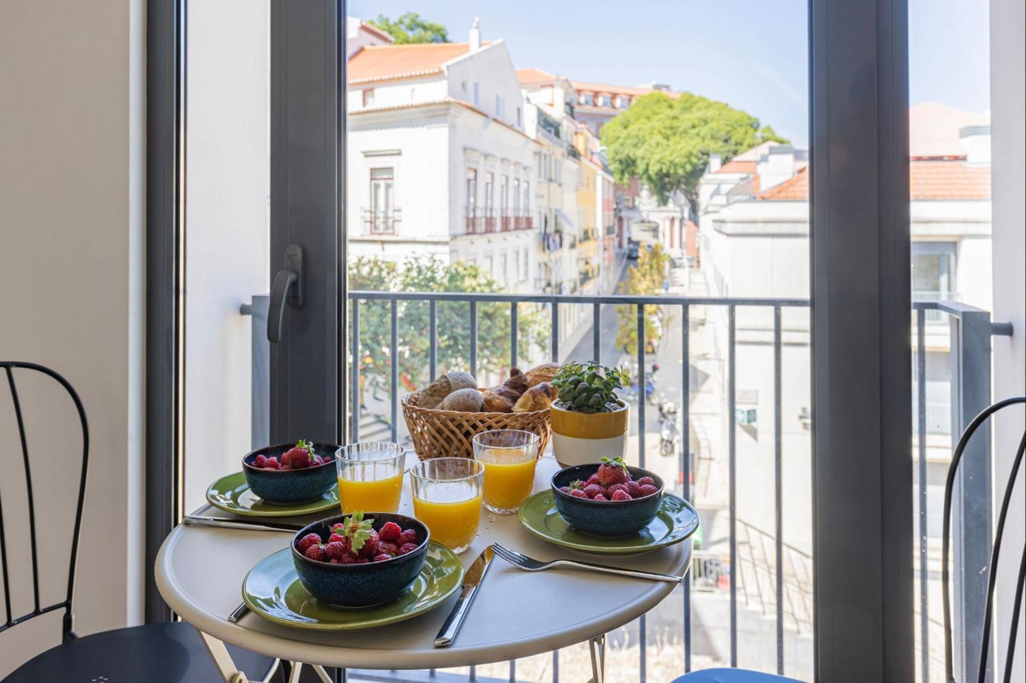 LovelyStay - Breathtaking Panorama - Luxurious Penthouse! Lisbon Bagian luar foto